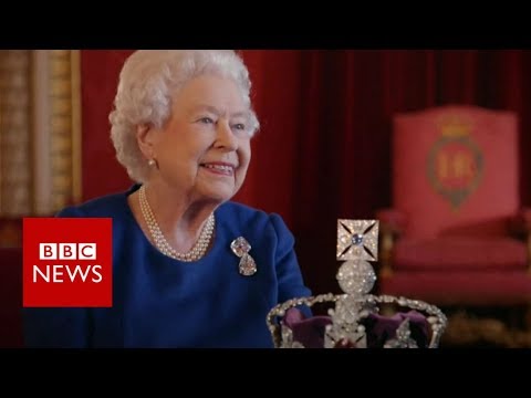 The Queen’s advice on wearing a crown - BBC News