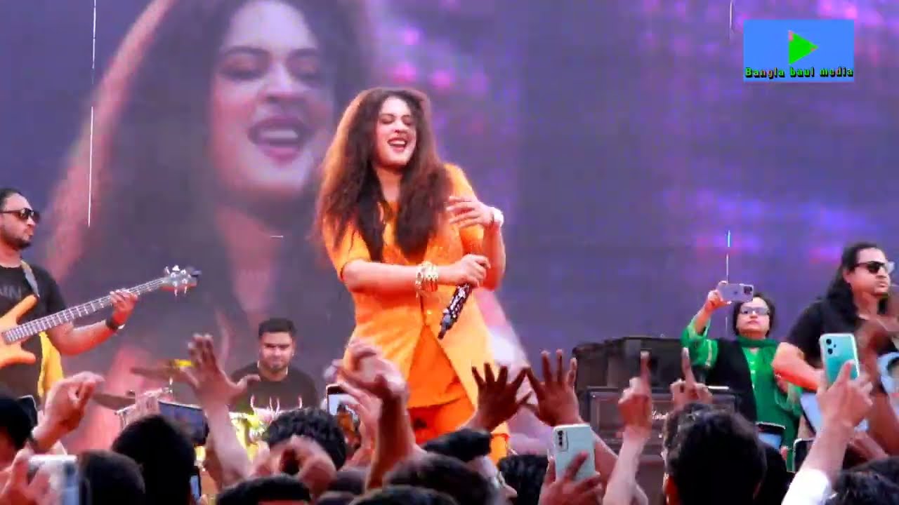 ঐশীর গানে উরাধুরা নাচ | এক আকাশের তারা তুই একা গুনিস নে