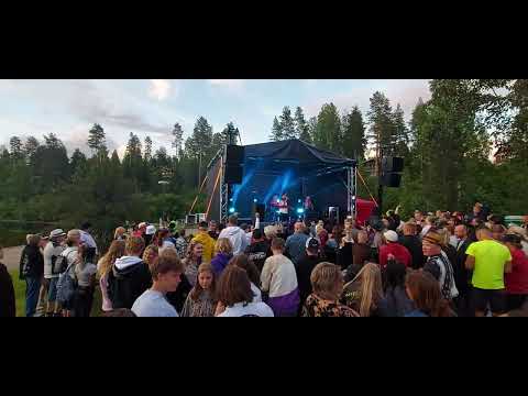 Poju - Olen Suomalainen [Live]