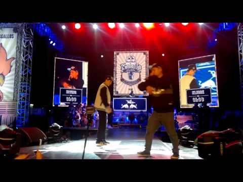 KLIBRE vs IRVING  - octavos de final - Red Bull Batalla de los Gallos Perú 2015