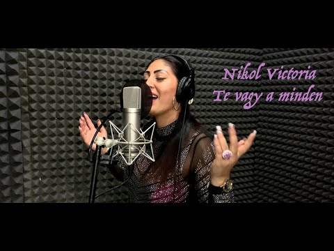 Nikol Victoria - Te vagy a minden