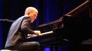 Chris Thile & Brad Mehldau - Independence Day (Instrumental) - Live In Paris 2017