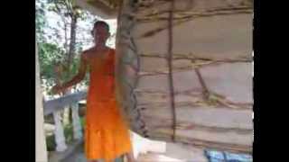 Laos, Buddhist monks
