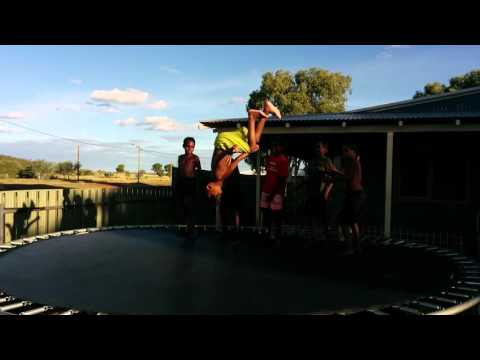 Bayulu Mob Trampoline Skills