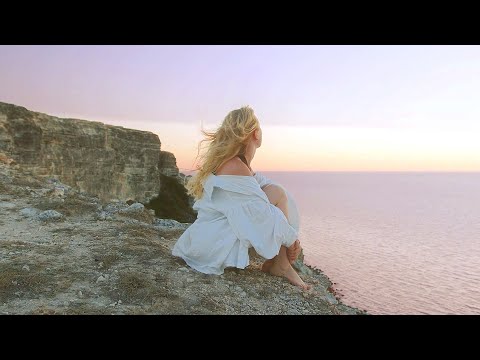 Thatal - Keep Me Up (feat. Emma Rae)