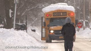 preview picture of video '1/6/2015 Fulton, NY Lake Effect Aftermath Cleanup B-Roll'