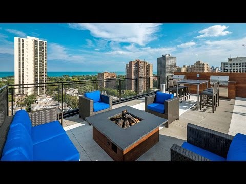 Rent a Lincoln Park convertible with a balcony