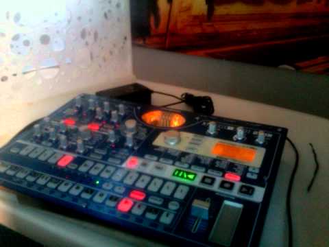 Scatterboxx - building a hip hop beat on the korg electribe emx-1 sd with step by step instructions