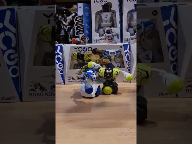 Vídeo relacionado con YCOO Pack 2 Robot Kombat Teledirigido 14 cm - Avanza y Golpea a su Oponente - Juguete para Niño con Efectos Sonoros y Luminosos