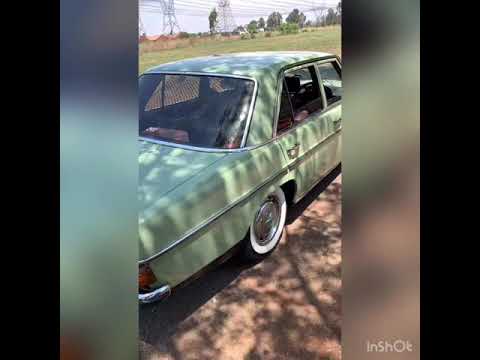 Mercedes W115/ W114 stance