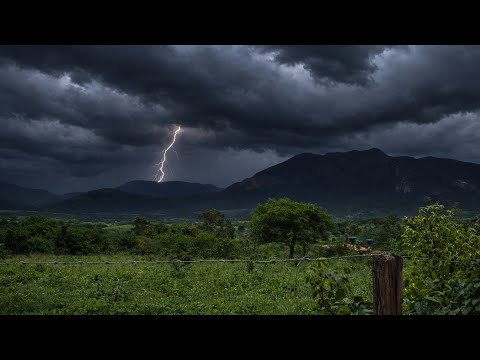 TEMPORAL DE CHUVA ESCURO CONTINUA NA CIDADE DE RIO DO PIRES BAHIA #bahia #nordeste #sertão 