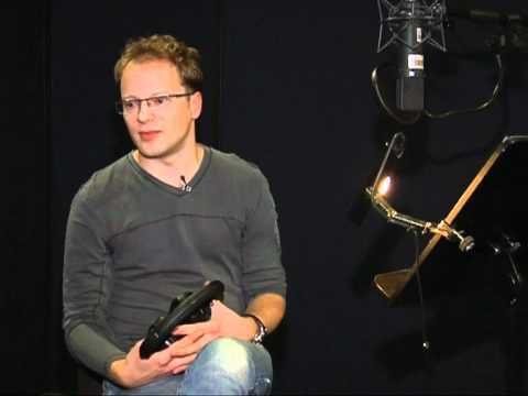 "Zaplątany" Maciej Stuhr: wysoki, wysportowany brunet w roli swojego życia