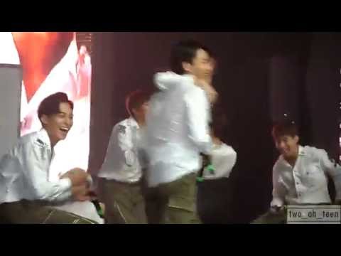 160814 Joshua & Jeonghan bf/gf skit in Manila