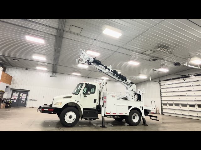 2005 Freightliner M2 106 Altec Dm45-bc 45' Digger Derrick Truck - Image 13 2005 Freightliner M2 106 Altec Dm45-bc 45' Digger Derrick Truck - Image 13