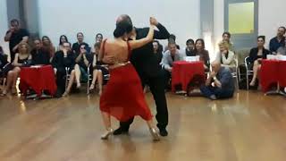 Santiago Castro y Francesca del Buono - El Otario - Milonga