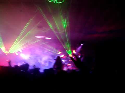 Love Groove 2011 - Arty - She Gave Happiness w/ Strangers We've Become (M&S54 Mashup)