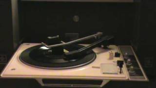 Engelbert Humperdinck - "Forever And Ever"  1975  Engelbert's rarest single