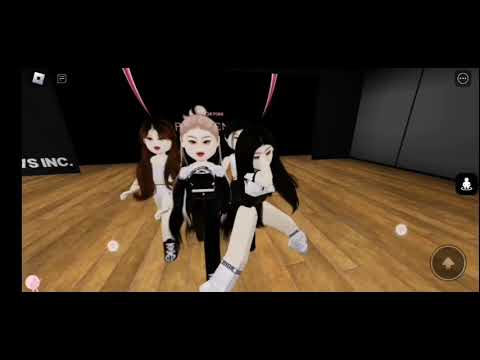 Pink venom Dance practice on roblox