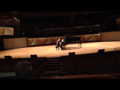 11 years old Jeffrey Chin plays Mozart Piano Concerto No.20 in D minor