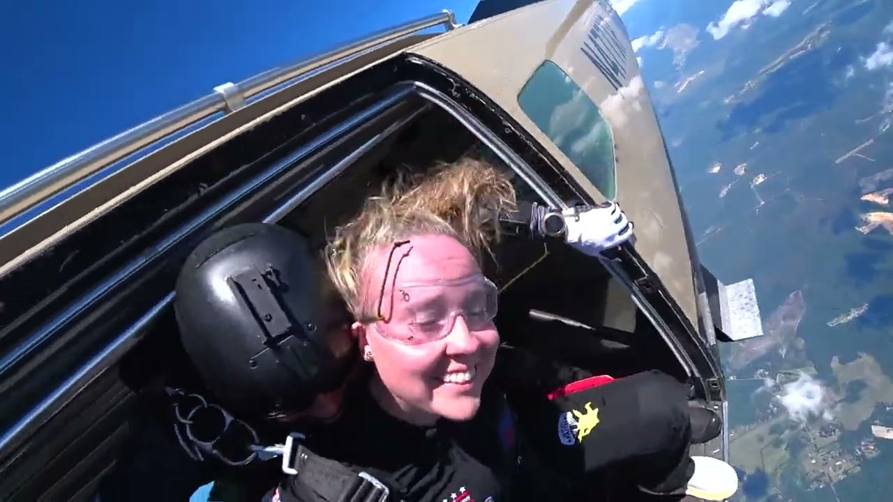 Tandem Skydiving Auction Package