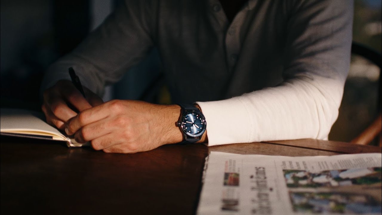 The Fifty Fathoms Bathyscaphe returns featuring a blue dial
