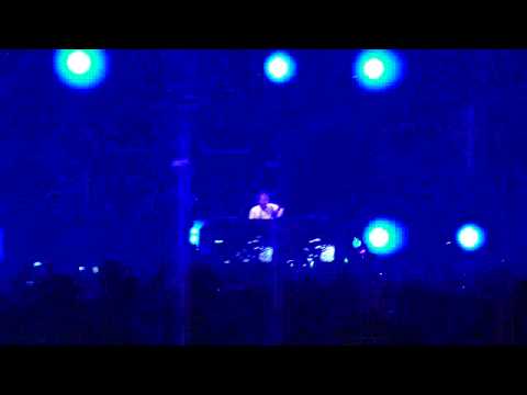 Beyond Wonderland 2010 3/20/2010 Wippenberg - Cirez D - On Off ** part 2**