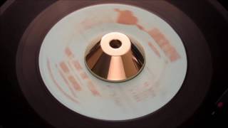 Bobby Newton & Incredible Saxons - Don’t Fight The Feeling - Lorraine: 1401