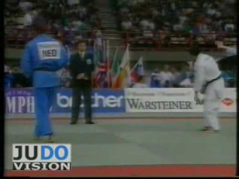 JUDO 1993 European Championships: Louis Wijdenbosch (NED) - Alexey Timoshkin (RUS)