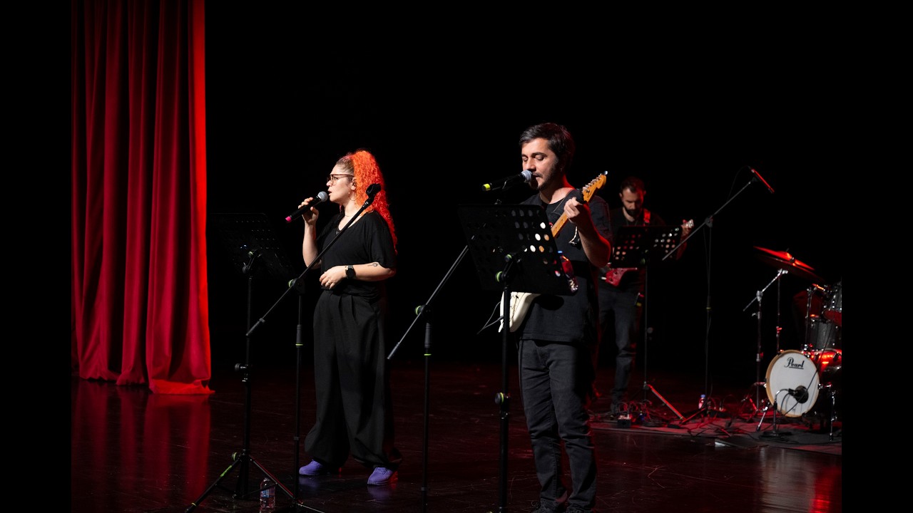 BÜYÜKŞEHİR İLE LGS’YE HAZIRLANAN ÖĞRENCİLER, KONSER COŞKUSUYLA MOTİVE OLDU