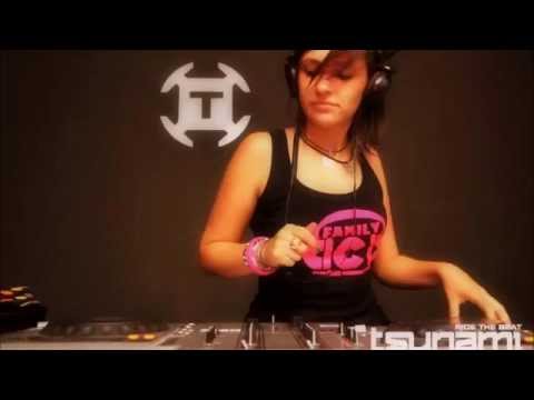 DJane Candelitta -  The Happy Random Unicorn