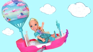 FLYING ! Lemonade ! Elsa &amp; Anna toddlers FLY with Barbie&#39;s Magical Dreamboat - Playing