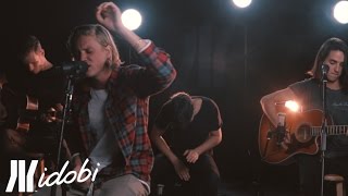 idobi Sessions: Bleeker - "I'm Not Laughing Now"