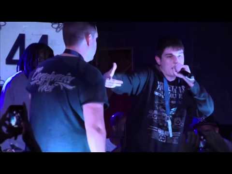 #7 Instrumental (Khan vs Mowlihawk) - Red Bull Batalla de los Gallos 2013