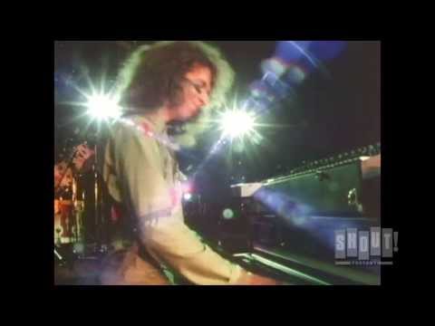 Alice Cooper - School's Out (Live 1979)