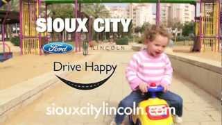 preview picture of video 'Sioux City Ford Lincoln -- Lincoln MKT luxury crossover SUV'