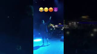 TEDUA SI INCAZZA IN LIVE! POI CANTA &quot;WASABI 2.0&quot;