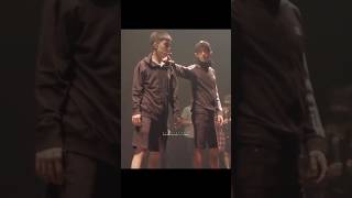 Download lagu Just #Chanyeol poking #Kyungsoo's cheek 😂 #flashbackfriday #ChanSoo mp3