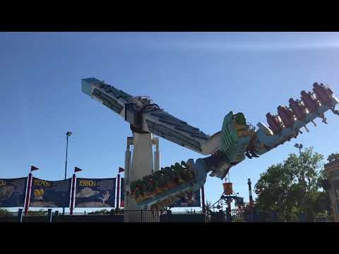 Electro Spin at Carowinds Off Ride