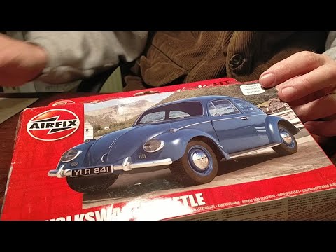 Airfix 1/32 Volkswagen Beetle starter set: unboxing and review.