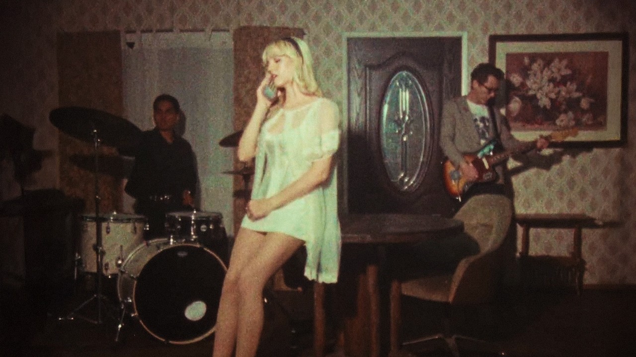 Sunday (1994) - Picking Flowers (Official Video)