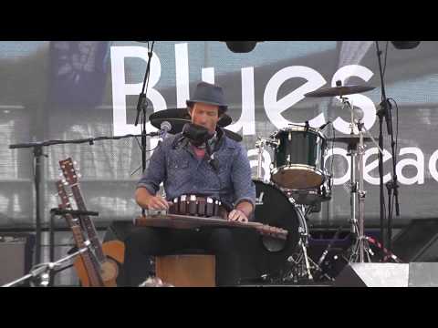 Juzzie Smith | Super Hero | Broadbeach Blues 2015 - 7/14
Juzzie Smith | Super Hero | Broadbeach Blues 2015 - 7/14