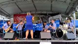 preview picture of video 'Aviation High band, Nundah Village Fesival 2014 - Austin Powers'