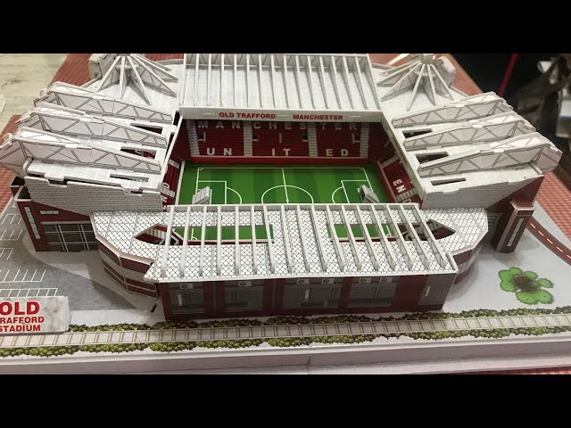 Vídeo relacionado con Georgie Porgy 3D Estadio de Fútbol Puzzles DIY Juguetes de Construcción Conjuntos (Estadio Old Trafford 138PCS)