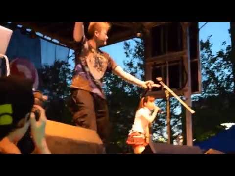 Lotus Juice and Shihoko Hirata perform "Dance!" at Otakon Matsuri 2016!