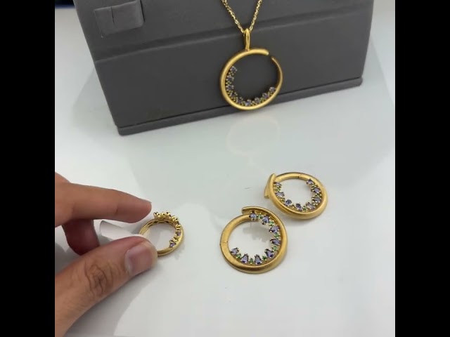 طقم ذهب VENEROSO أزرق