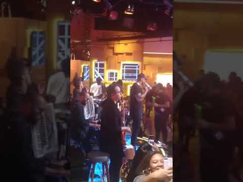 Leo Santana - Programa Encontro na Fátima Bernardes.