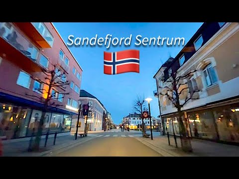 Driving around Sandefjord at dusk from Kilgata to Sentrum