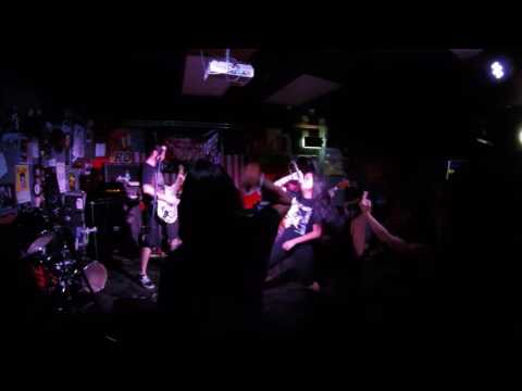 Vaginal Bear Trap -Live Part 1 at Cold Brew, Laredo, TX. 7-23-2016