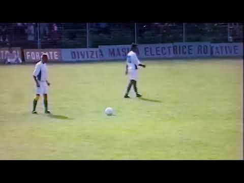 Universitatea Craiova II - Chimia Craiova 0-2 , L3 , 2004-5