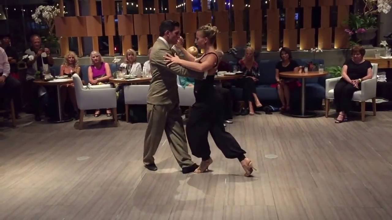 Video thumbnail for Ivan Terrazas and Sara Grdan at Tango with Colette - Emancipación